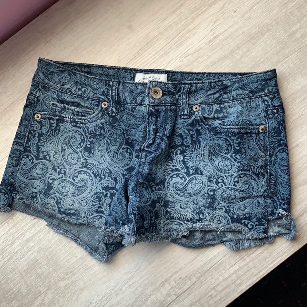 AÉROPOSTALE || Blue Jean Design Shorts